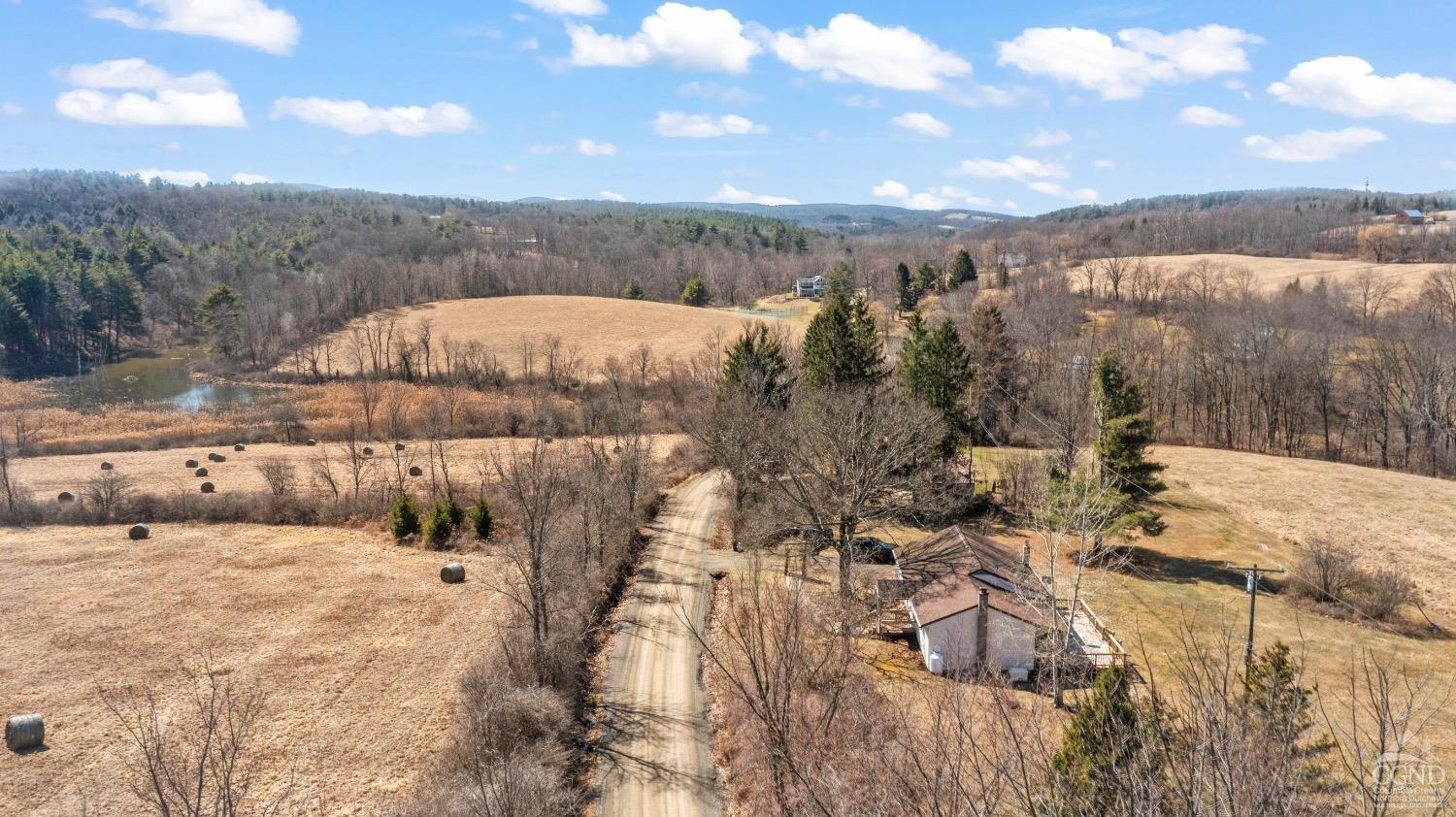 401 S Bushnell Road, Chatham, New York image 19