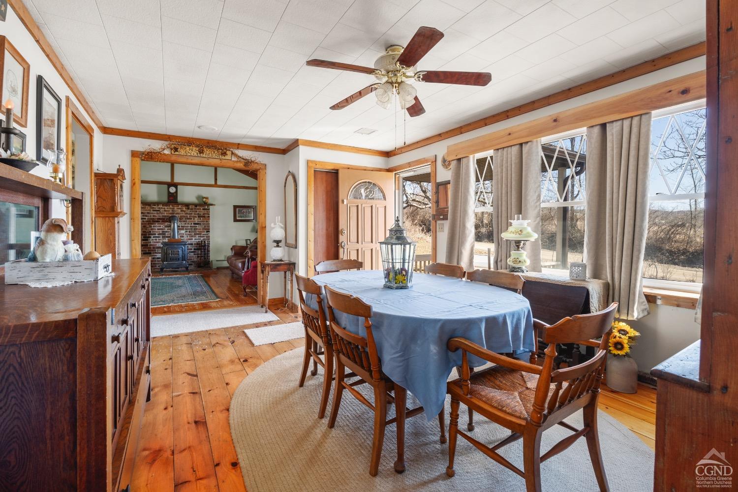 401 S Bushnell Road, Chatham, New York image 5