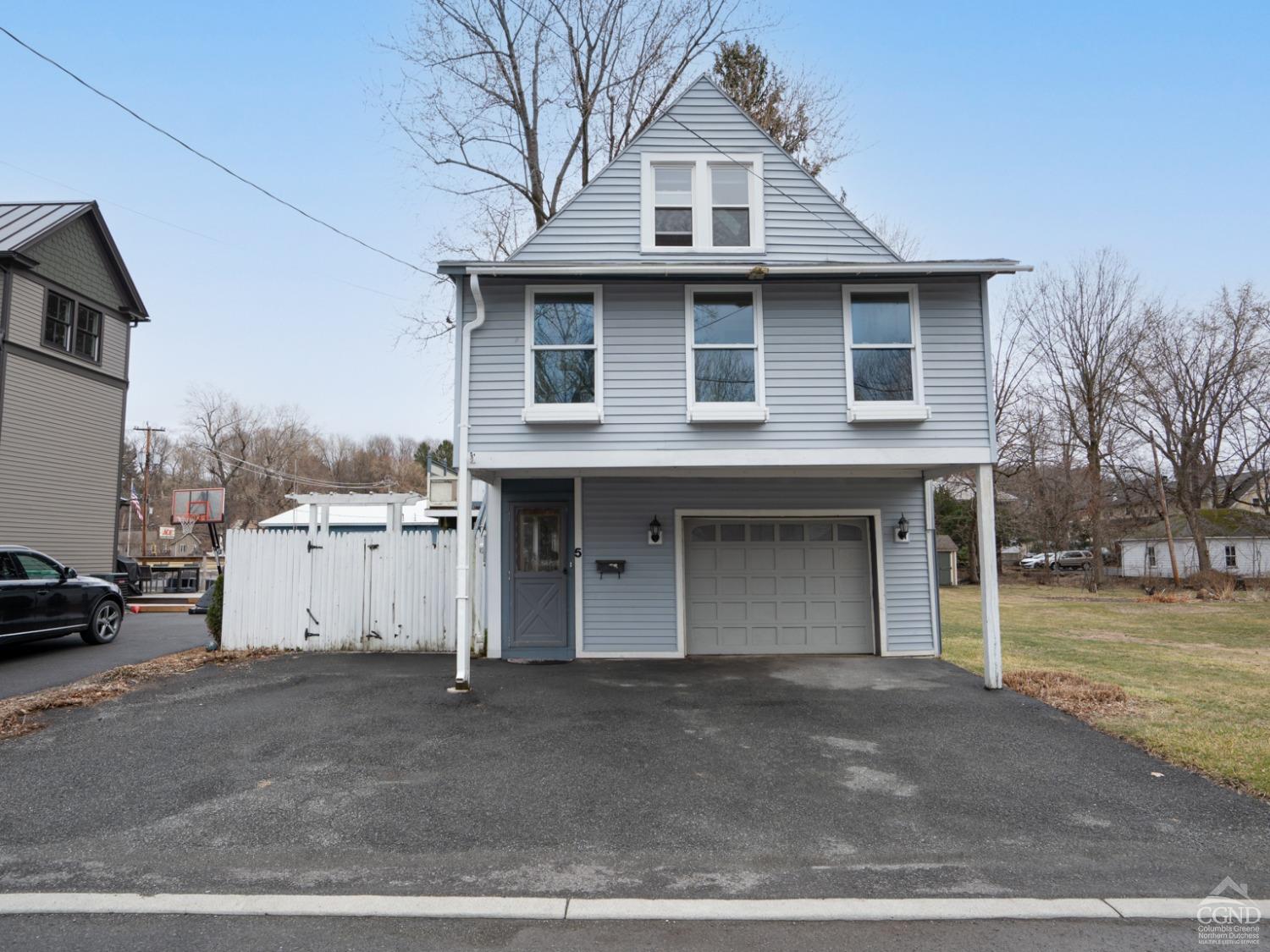 5 Washington Avenue, Chatham, New York image 1