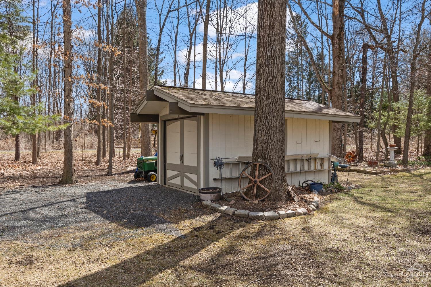 13 Knollwood Dr, Valatie, New York image 16