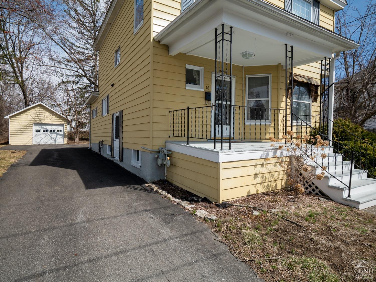 16 Oakwood Boulevard, Hudson, New York image 17