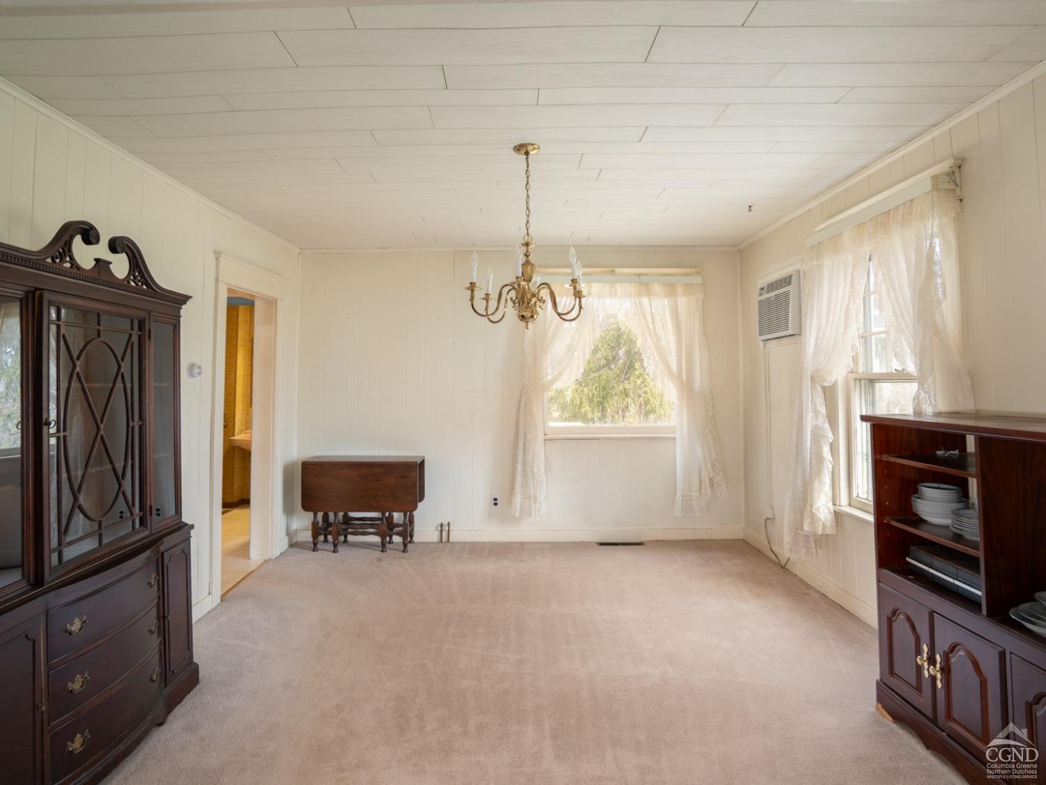 16 Oakwood Boulevard, Hudson, New York image 5