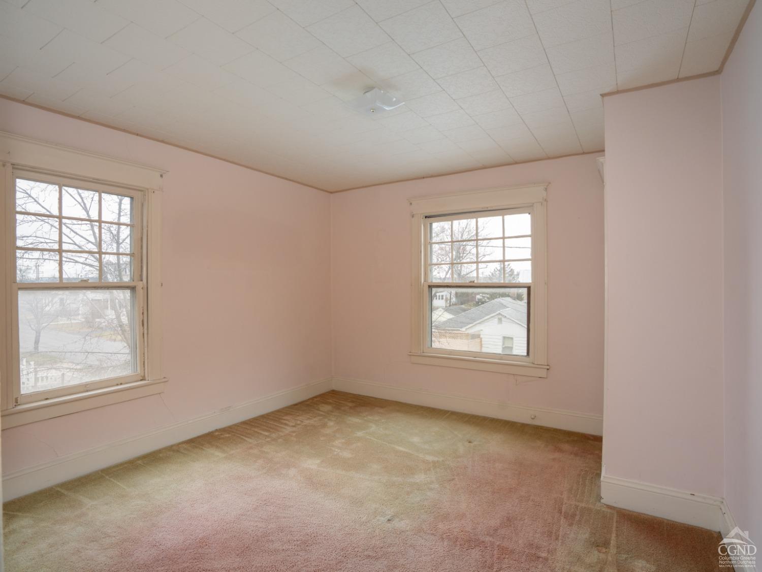 16 Oakwood Boulevard, Hudson, New York image 13