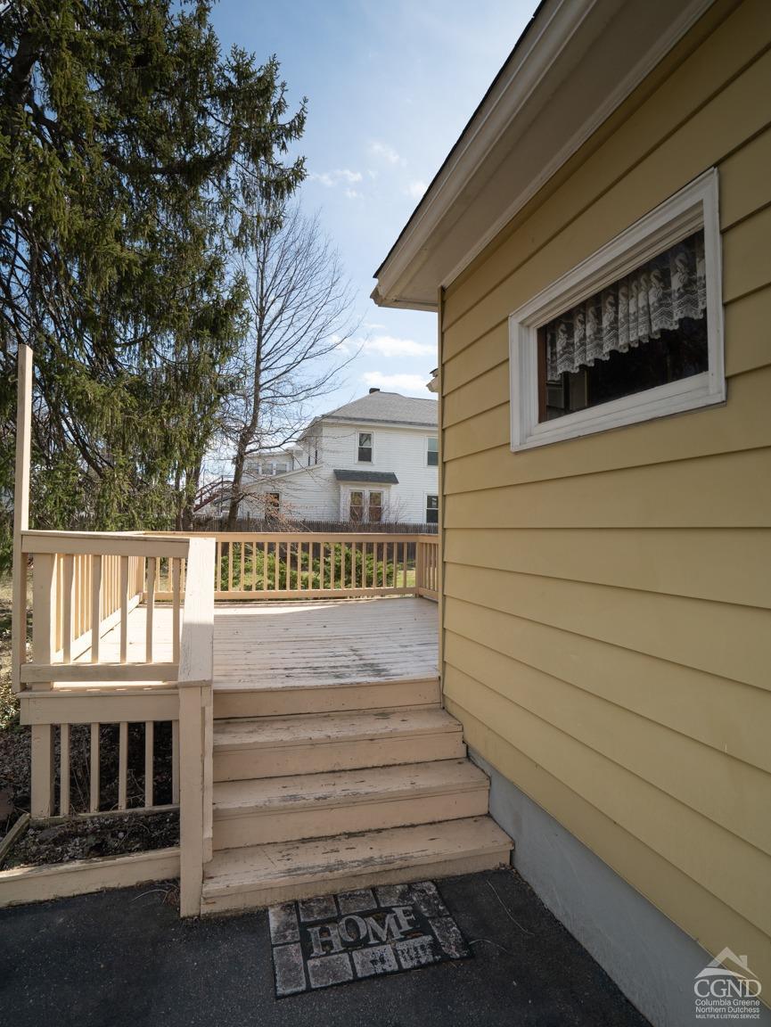 16 Oakwood Boulevard, Hudson, New York image 18