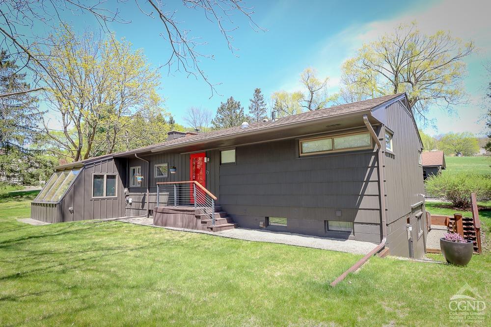 77 Austerlitz St St, Chatham, New York image 2