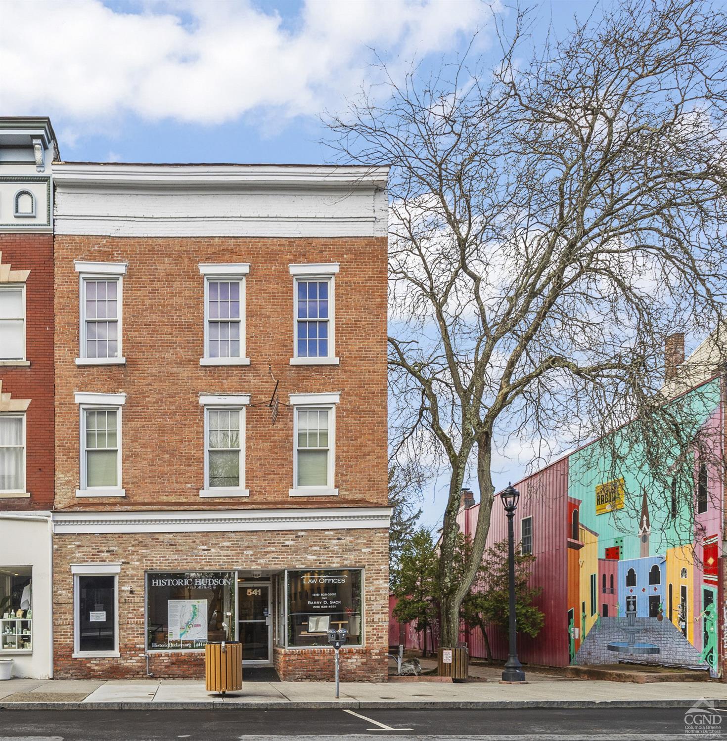 541 Warren Street, Hudson, New York - 25 Rooms - 