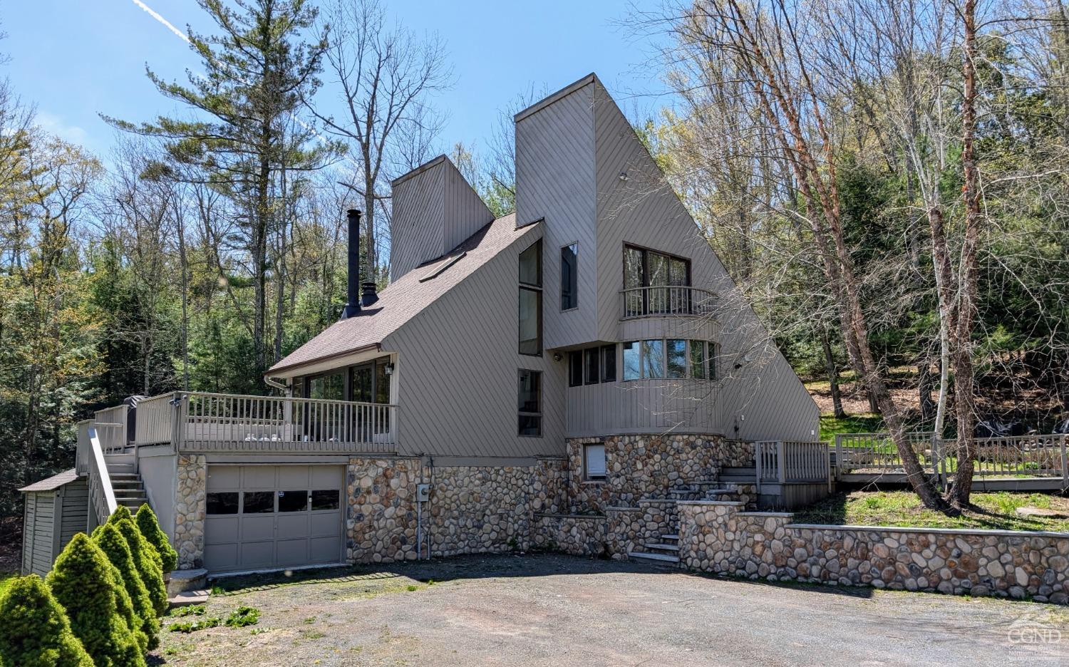 Property for Sale at 5 Jacob Strasse Road, Windham, New York - Bedrooms: 4 
Bathrooms: 4 
Rooms: 12  - $999,000