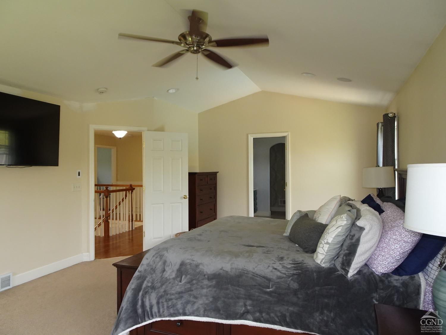6 Presidential Drive Dr, Kinderhook, New York image 37