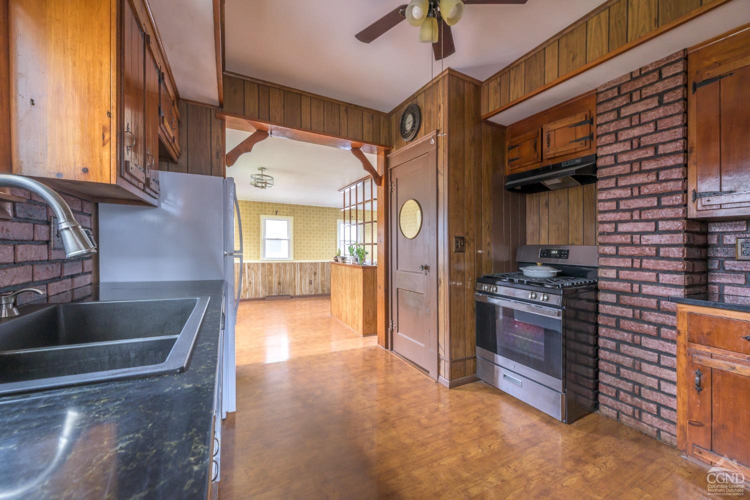 2 W Marie Street, Hudson, New York image 18
