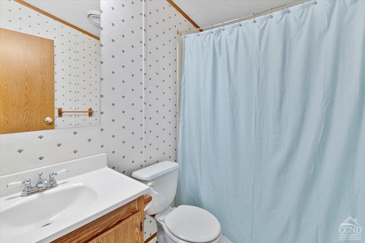 30 S Lake Side Drive, Catskill, New York image 21