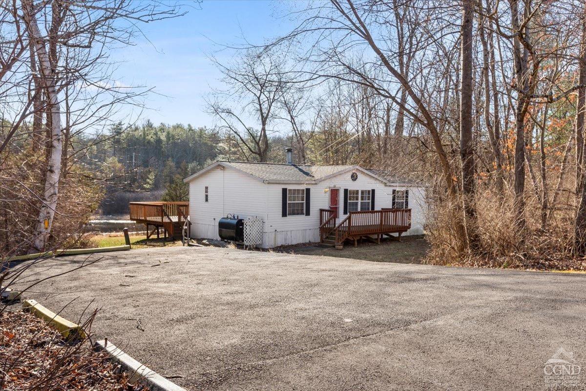 30 S Lake Side Drive, Catskill, New York image 2