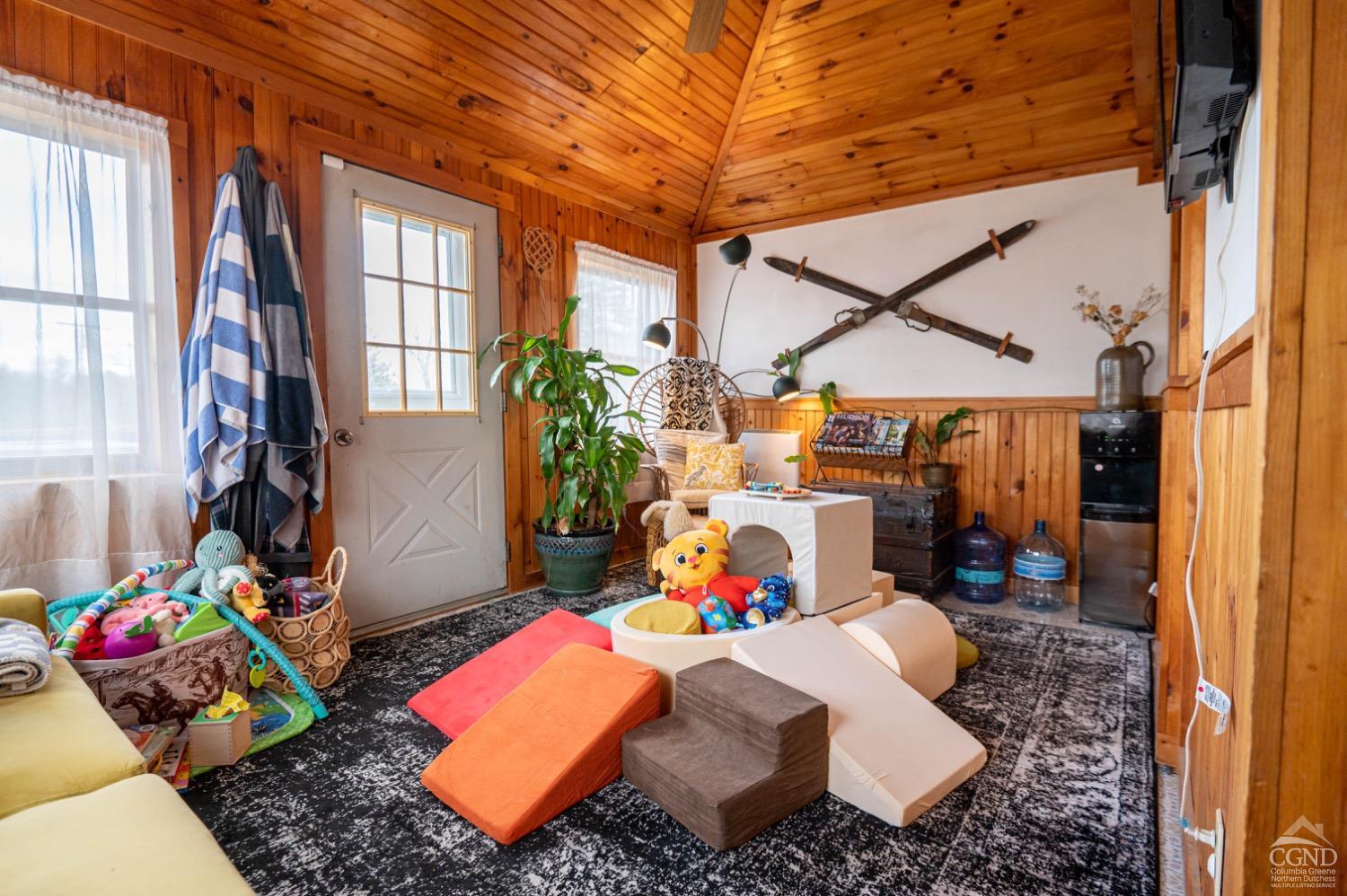 11 Otty Drive, Hudson, New York image 3