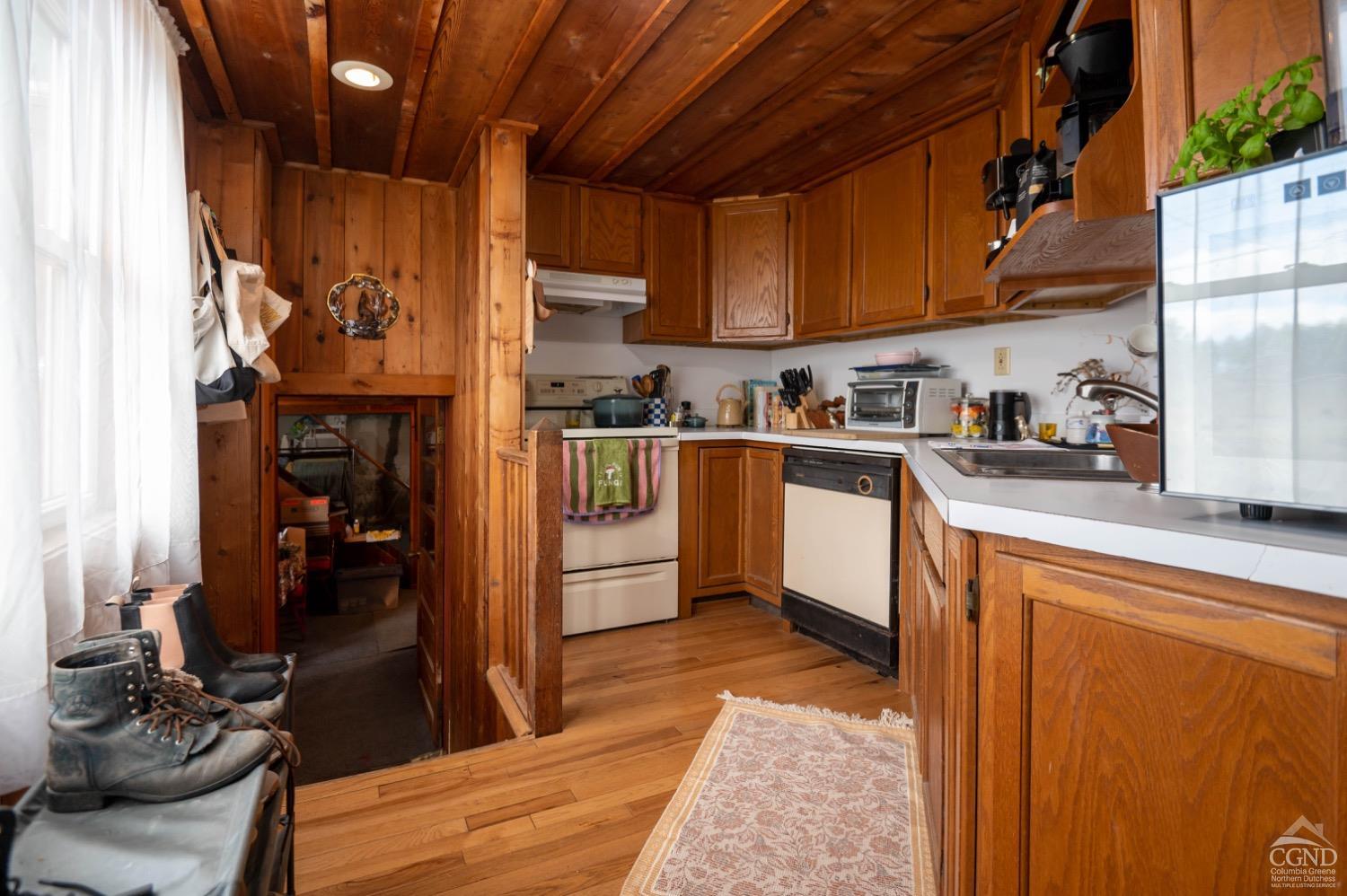 11 Otty Drive, Hudson, New York image 19