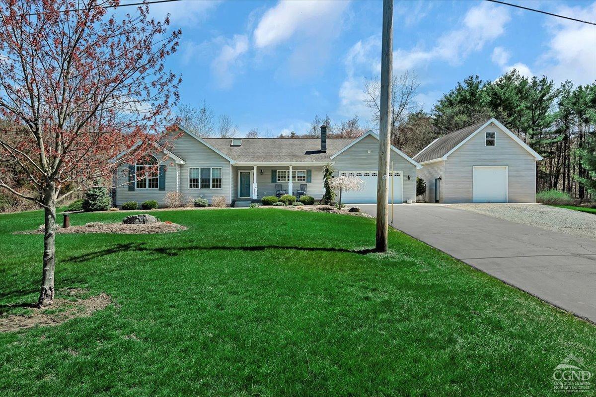 444 Miller Road Rd, East Greenbush, Texas image 2