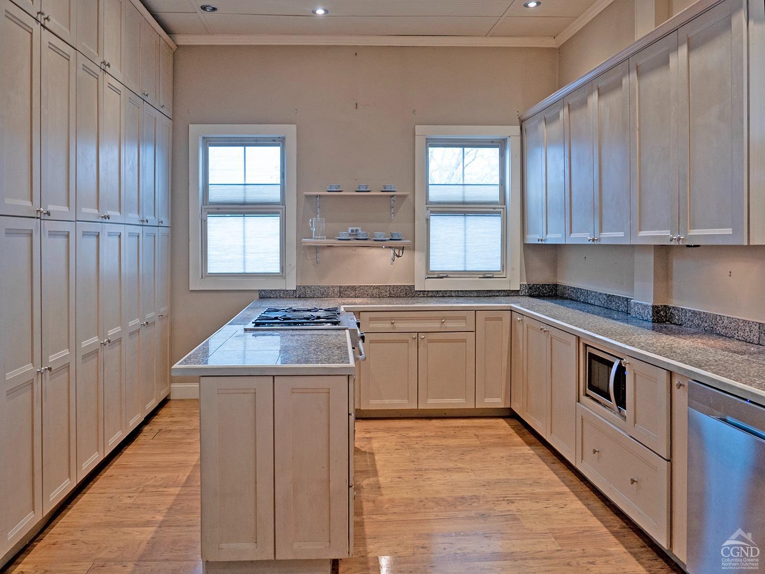 517 519 Washington Street, Hudson, New York image 10