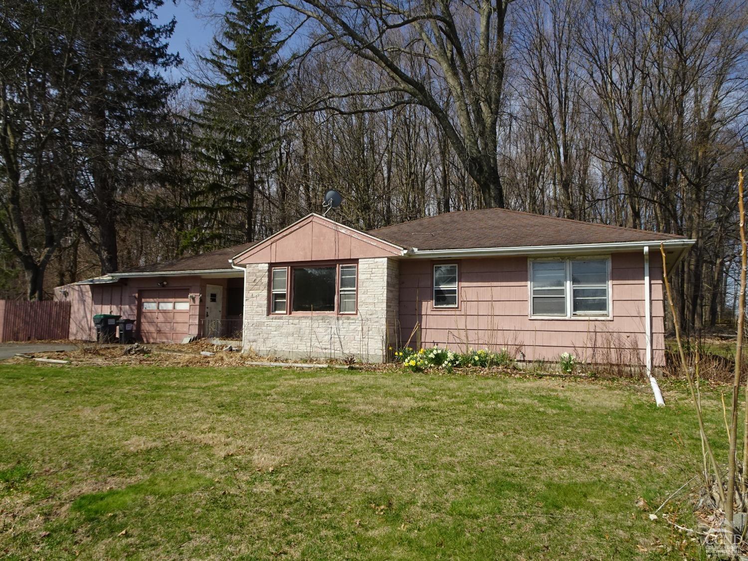 8 Hover Road Rd, Claverack, New York image 2
