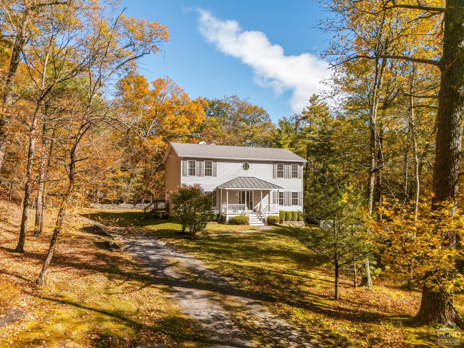 Property for Sale at 18 Magnolia Lane, Saugerties, New York - Bedrooms: 4 
Bathrooms: 3 
Rooms: 9  - $895,000