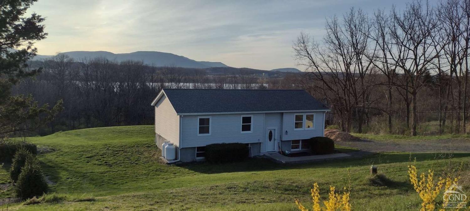 1316 Woods Road, Germantown, Pennsylvania image 2