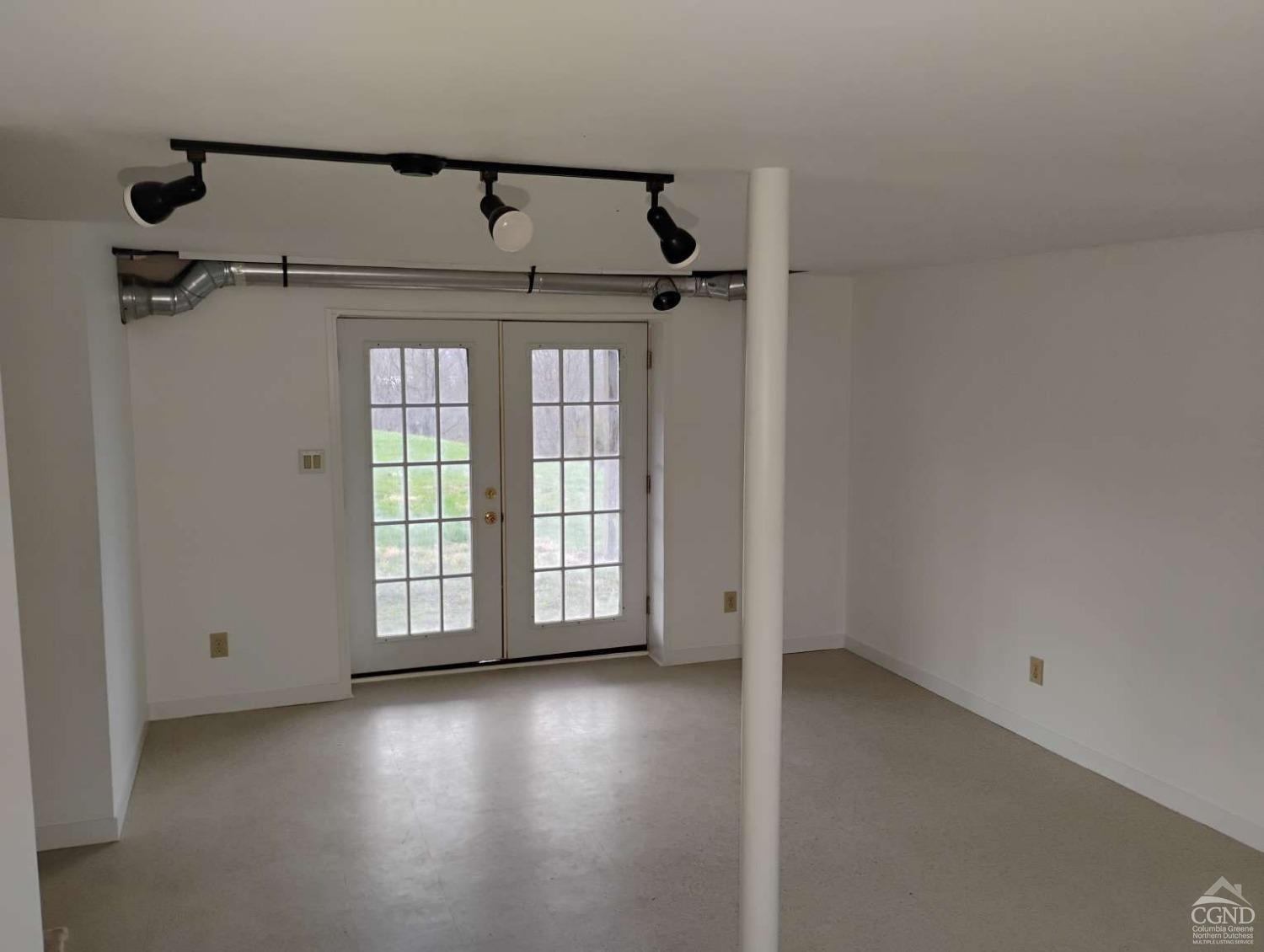 1316 Woods Road, Germantown, Pennsylvania image 23