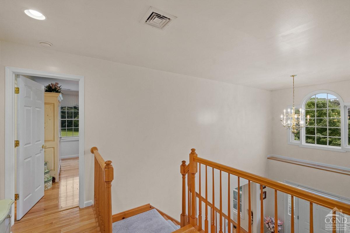 21 Presidential Drive, Kinderhook, New York image 30