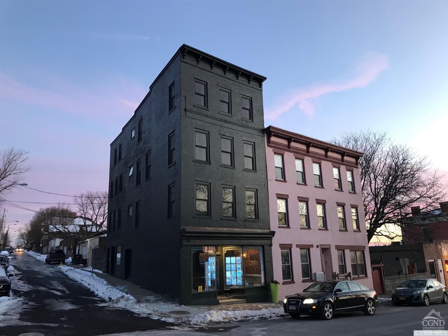 38 S Front Street, Hudson, New York - 1 Bedrooms  
1 Bathrooms  
4 Rooms - 