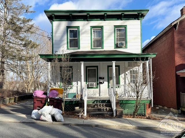 54 Division Street, Catskill, New York - 2 Bedrooms  
1 Bathrooms  
4 Rooms - 