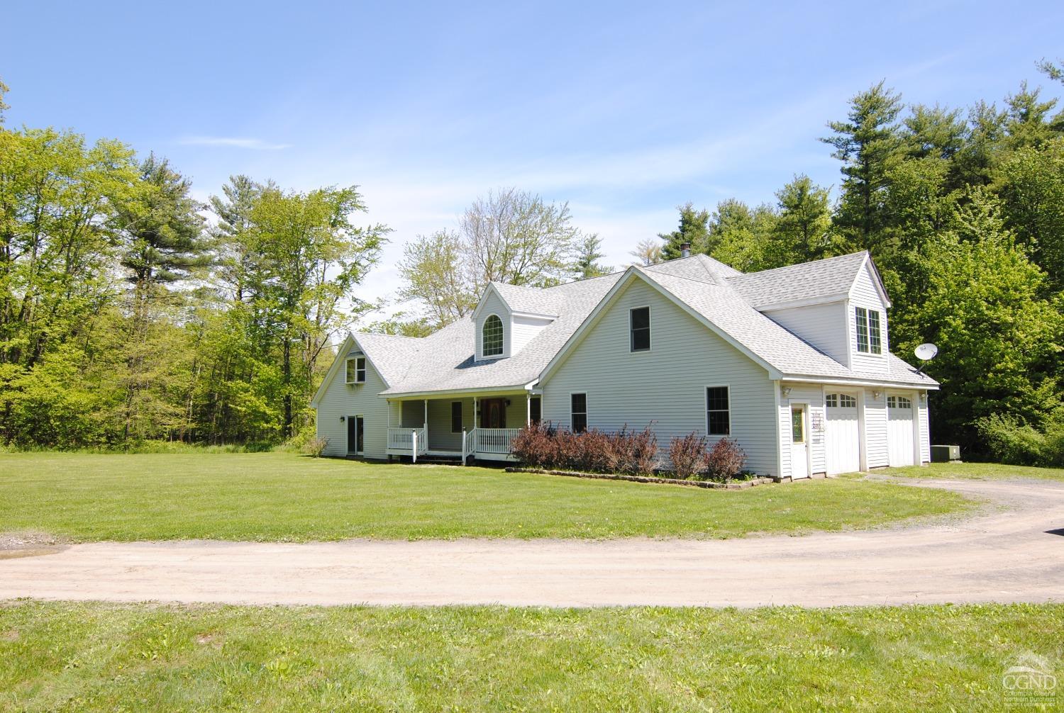 92 Stony Brook Road, Palenville, New York - 5 Bedrooms  
3 Bathrooms  
10 Rooms - 
