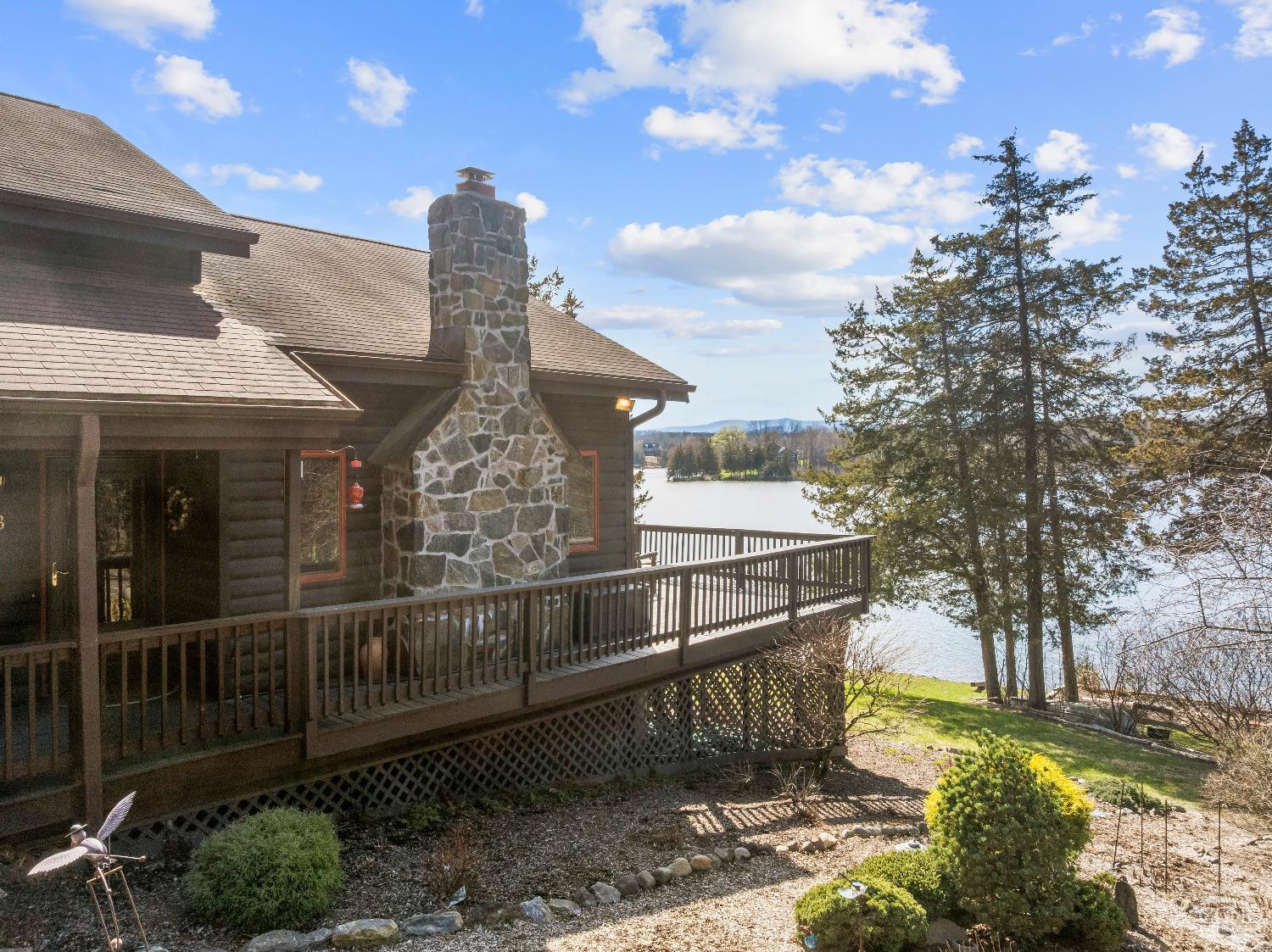 43 Dutchman Drive Dr, Athens, New York - 4 Bedrooms  
3 Bathrooms  
12 Rooms - 
