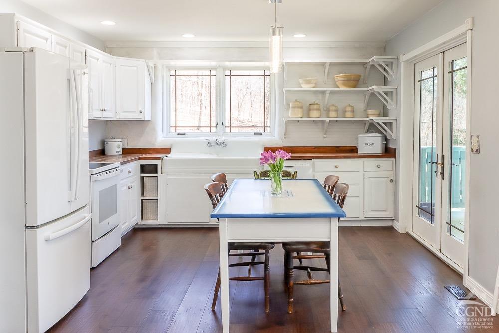 7 Spring Hill Lane, Ghent, New York image 12