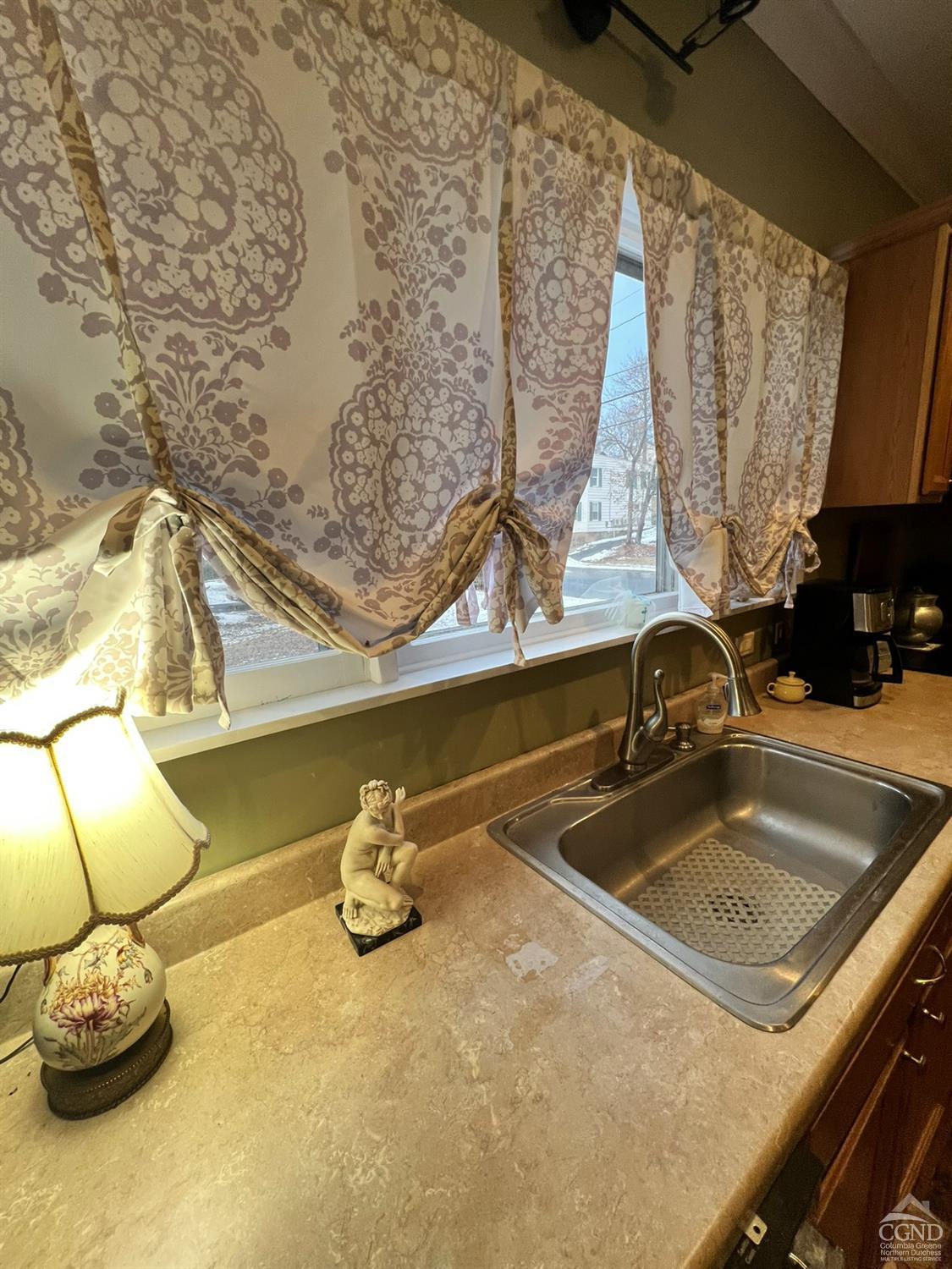 15 North Warren St, Athens, New York image 10