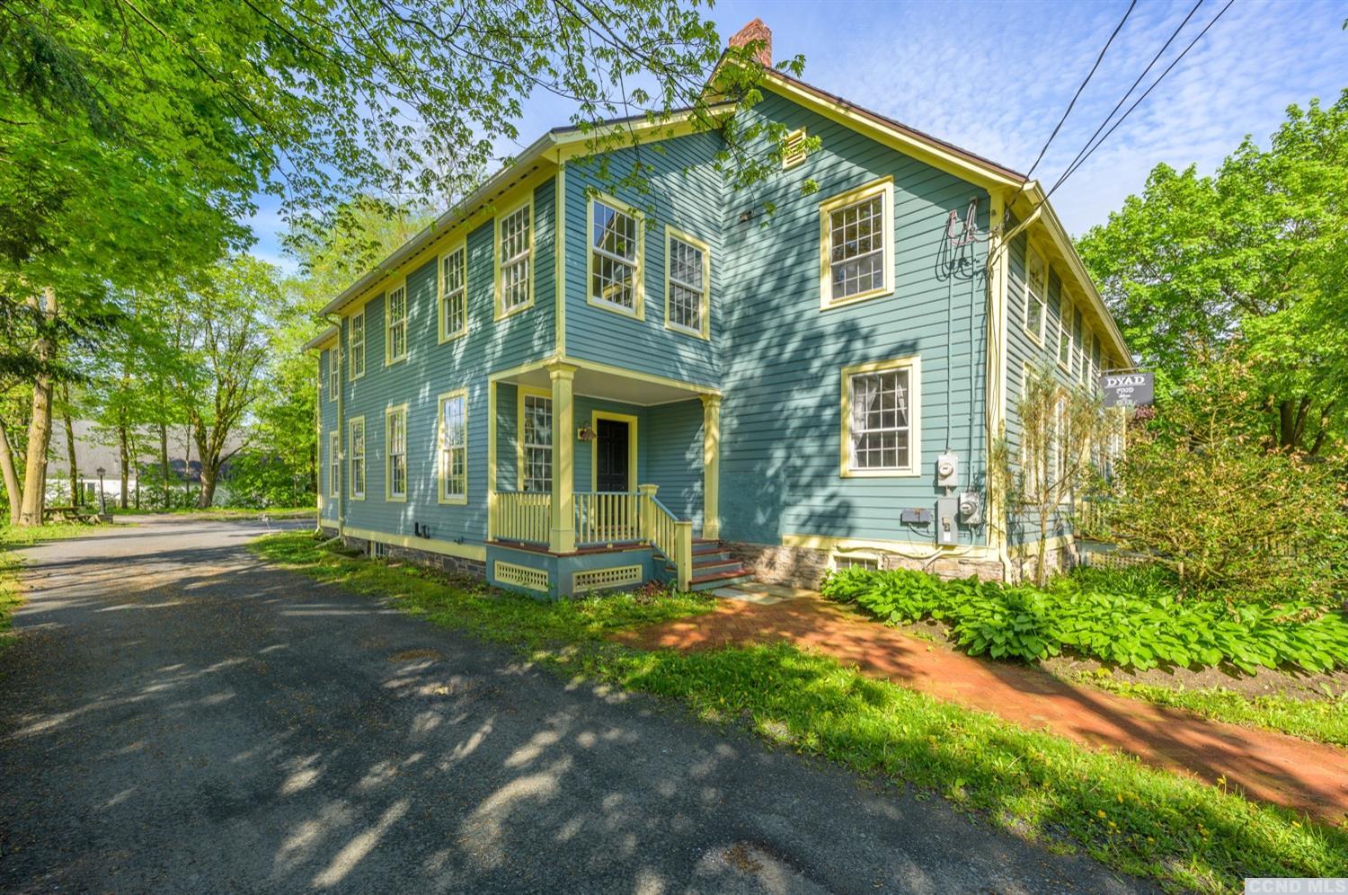 8 hudson street kinderhook ny 12106