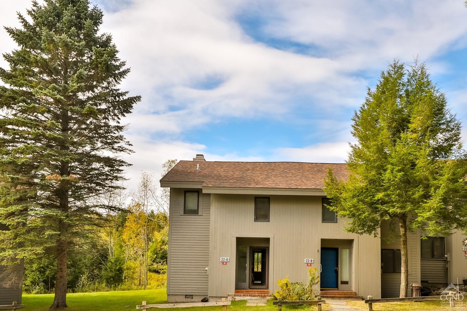 28 Loo Bridge Lane, Windham, New York - 3 Bedrooms  
3 Bathrooms  
8 Rooms - 