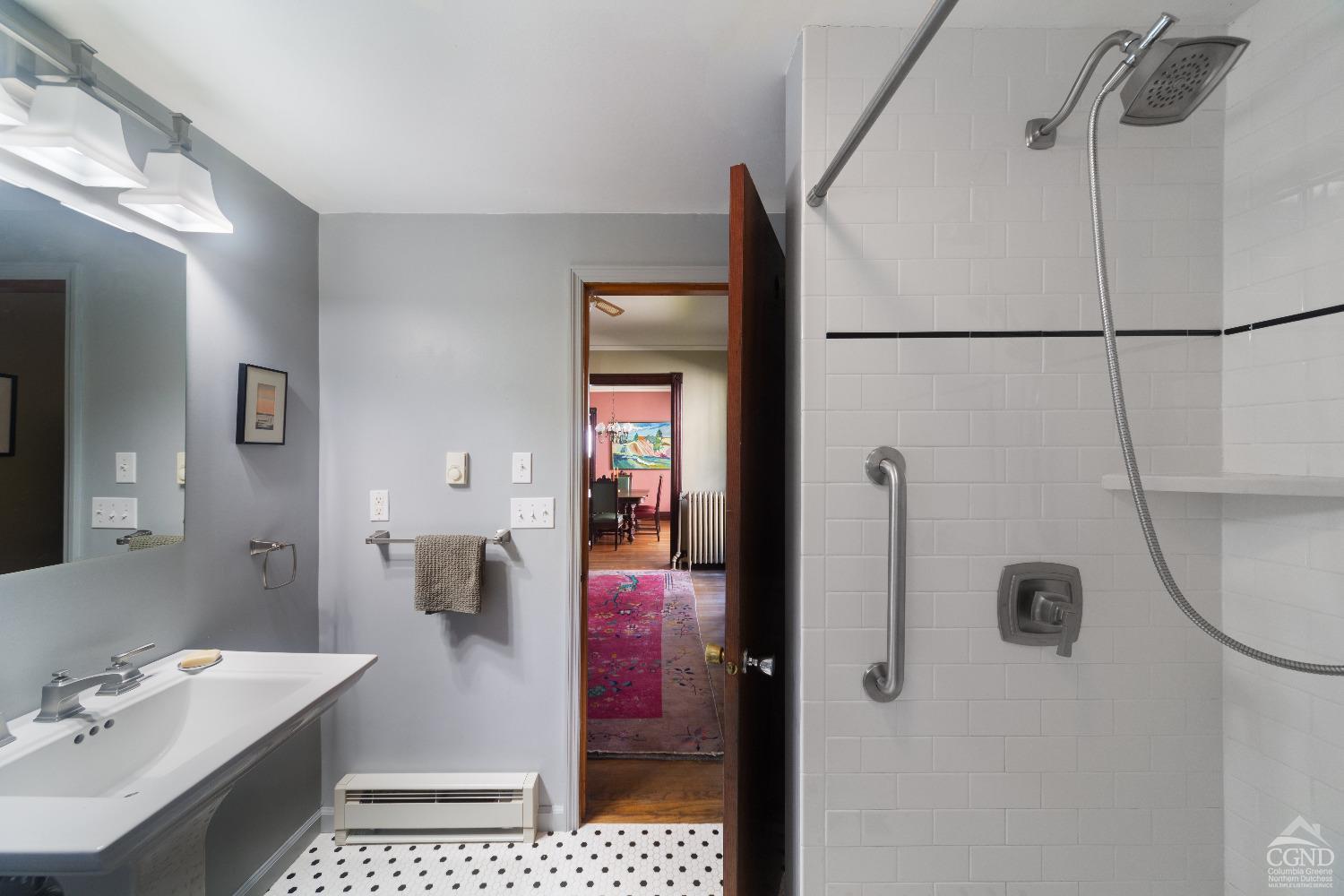 44 Worth Avenue, Hudson, New York image 20