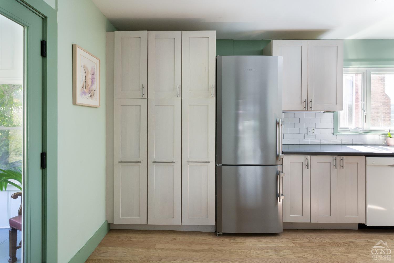 44 Worth Avenue, Hudson, New York image 15