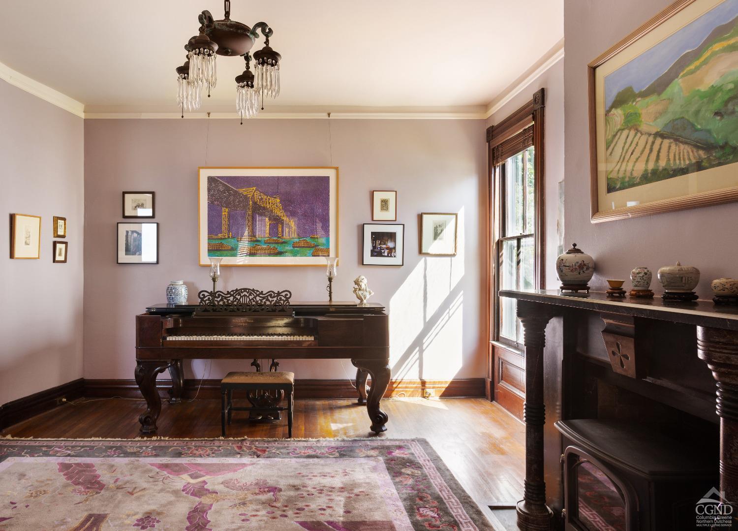 44 Worth Avenue, Hudson, New York image 7