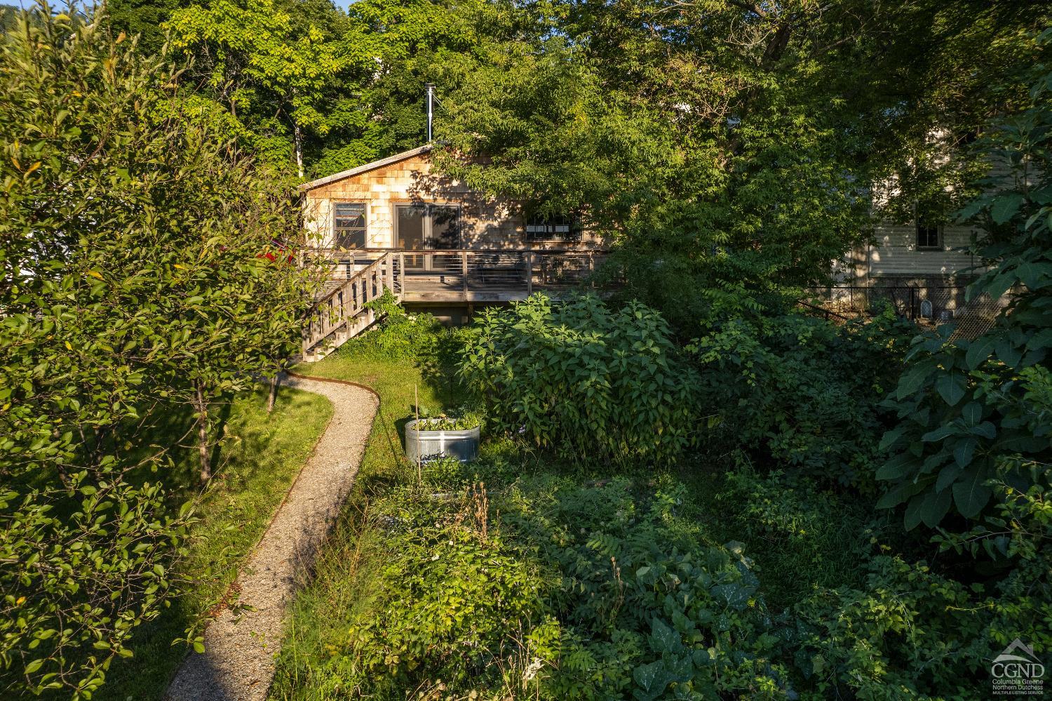 44 Worth Avenue, Hudson, New York image 31