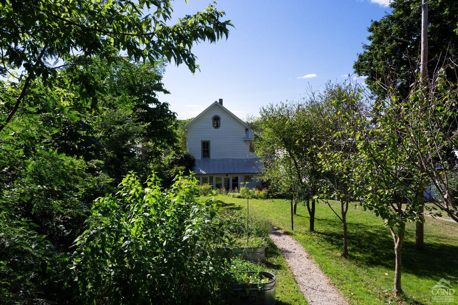 44 Worth Avenue, Hudson, New York image 35