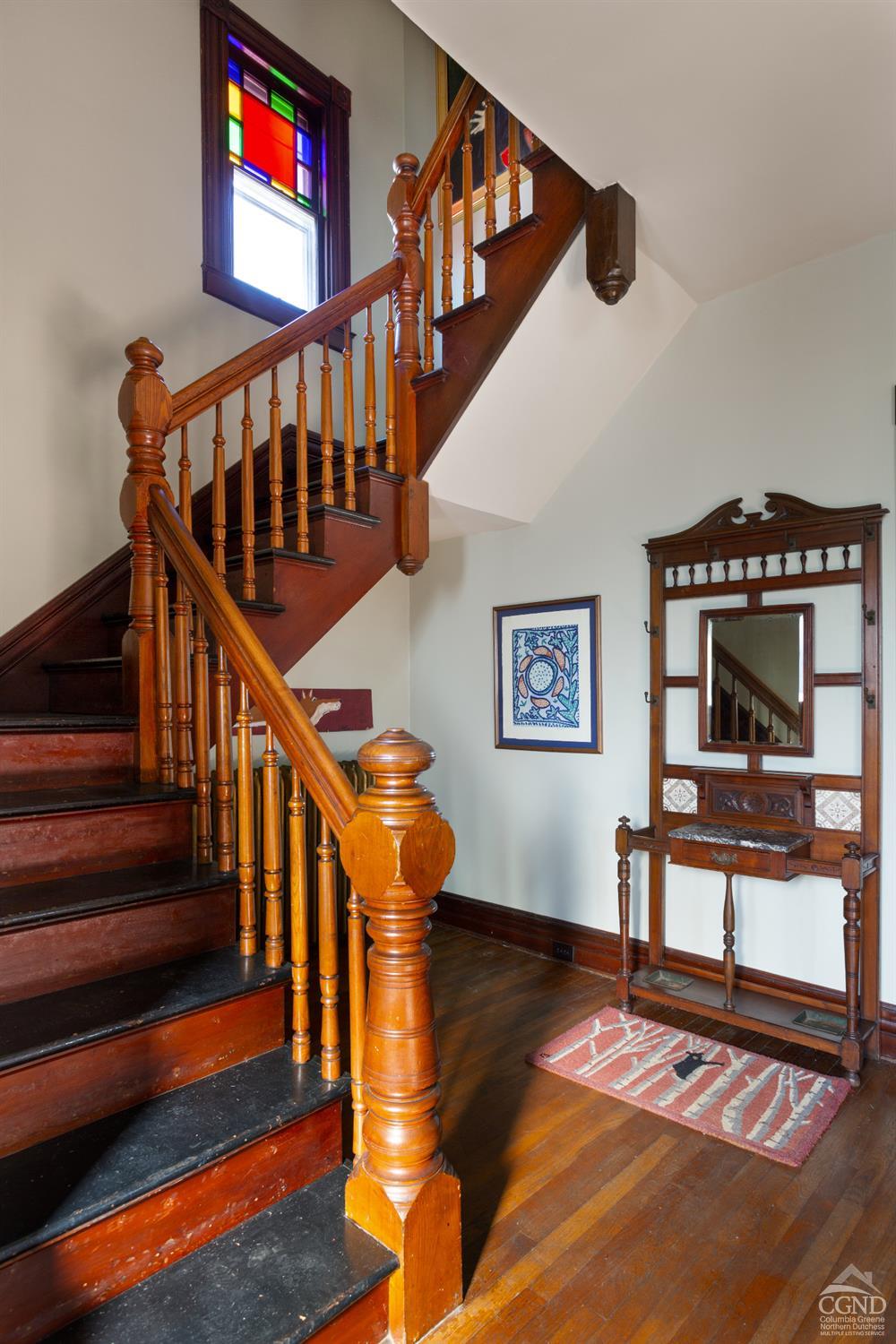 44 Worth Avenue, Hudson, New York image 8