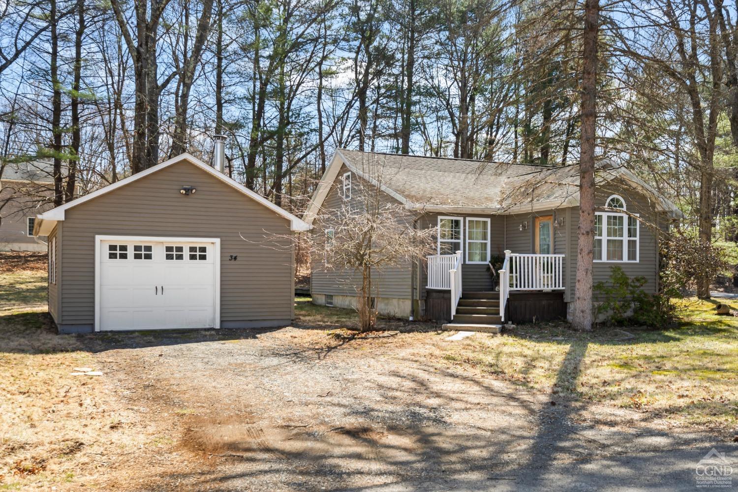 34 Cottonwood Road Rd, Elizaville, New York image 2