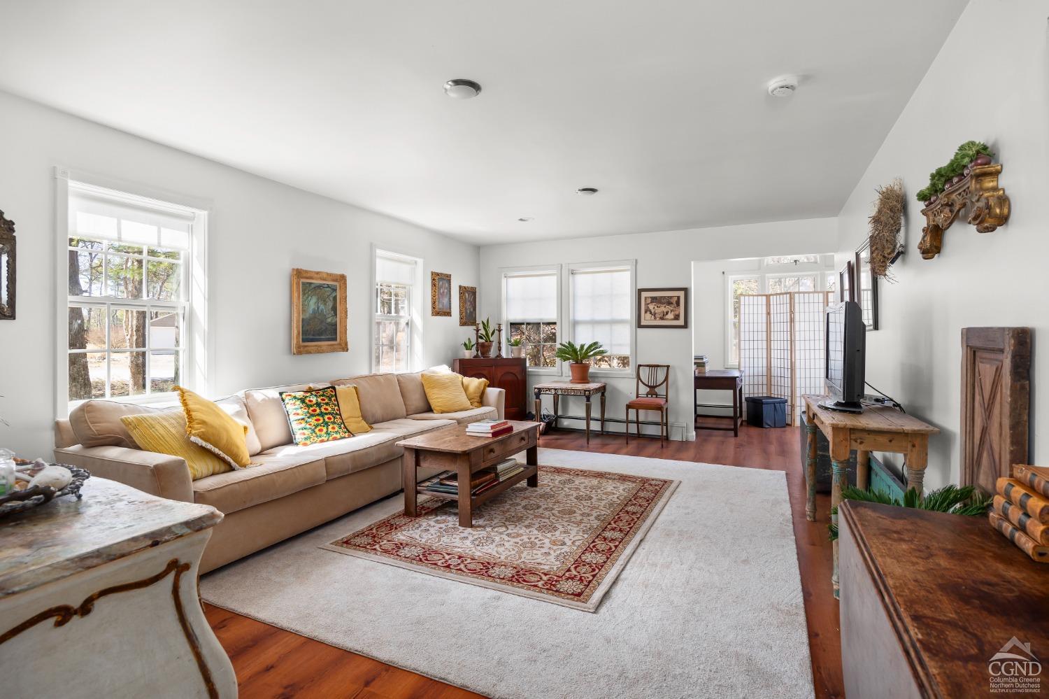 34 Cottonwood Road Rd, Elizaville, New York image 3