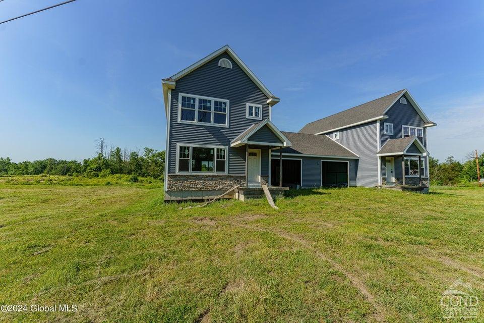 27 29 Pulcher Ave, Greenport, New York image 1
