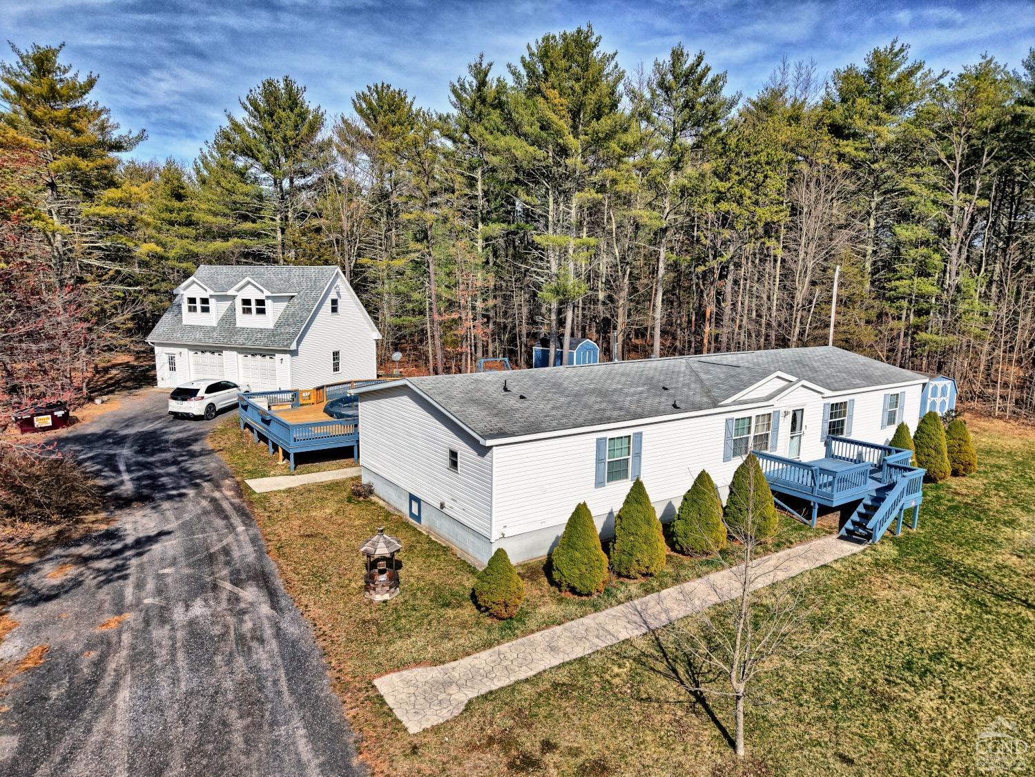 368 Route 145, Cairo, New York - 3 Bedrooms  
2 Bathrooms  
7 Rooms - 