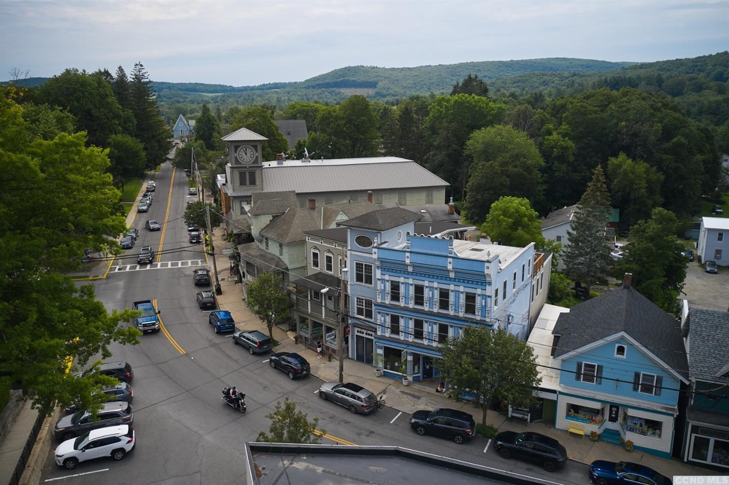 Boston Corners Road, Millerton, New York image 18