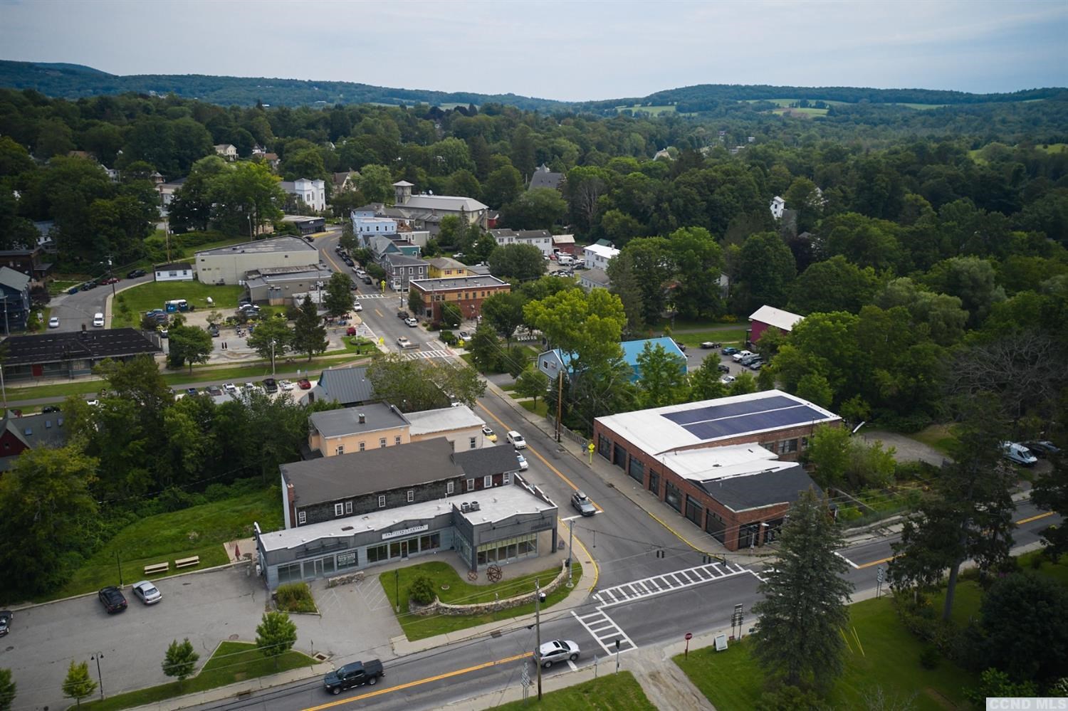 Boston Corners Road, Millerton, New York image 19