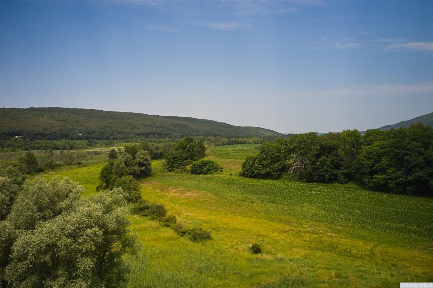 Boston Corners Road, Millerton, New York image 8