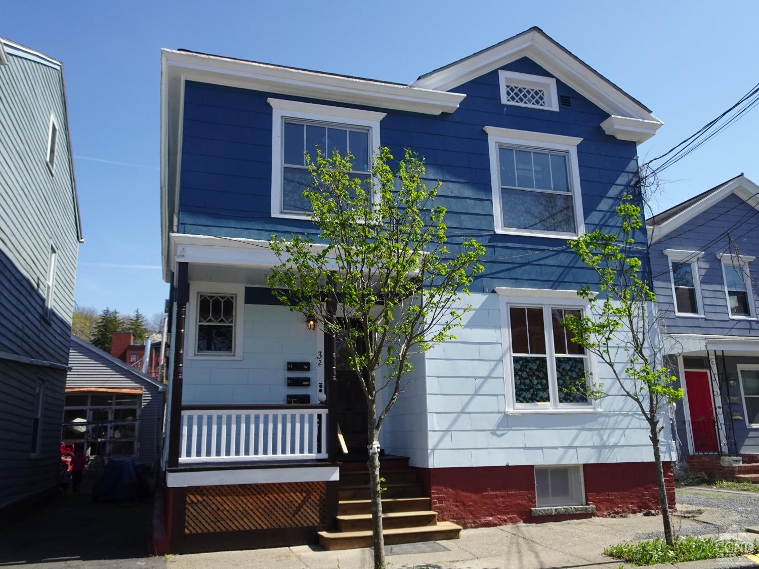 3234 8th Street, Hudson, New York - 6 Bedrooms  
4 Bathrooms - 