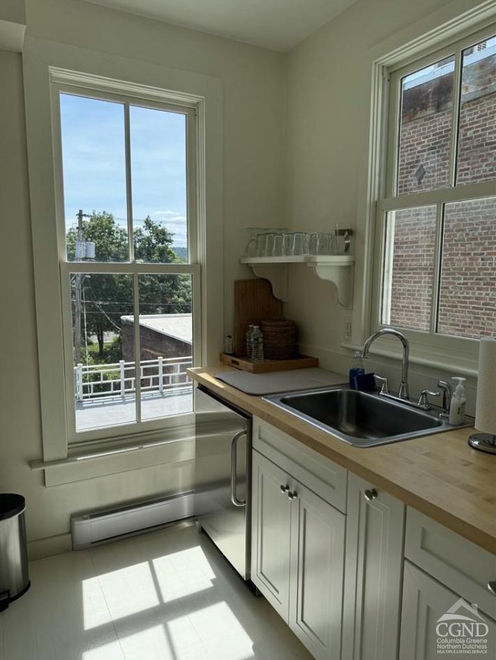 613 Warren St, Hudson, New York image 18