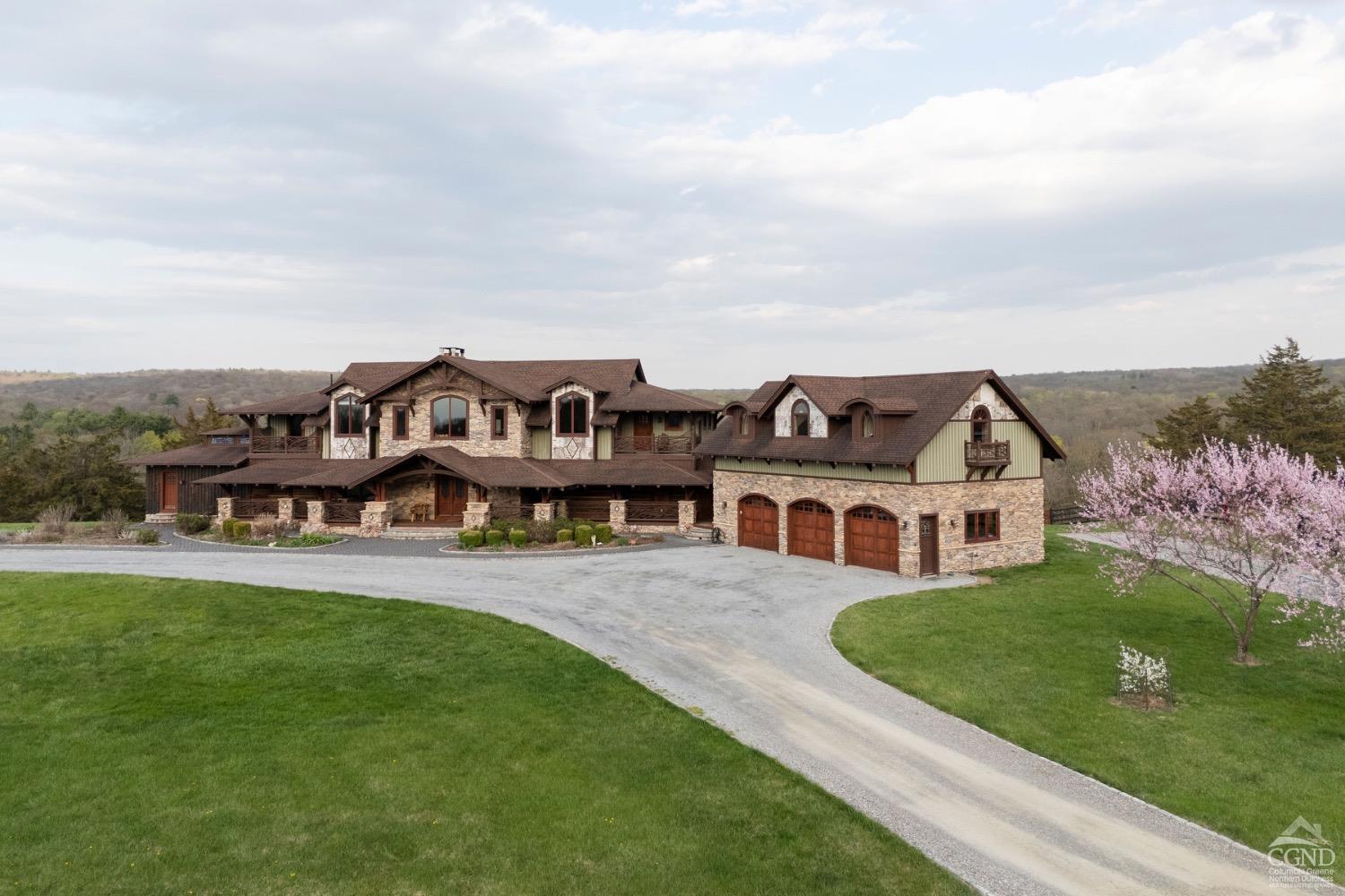 Property for Sale at 165 Drake Road, Pleasant Valley, New York - Bedrooms: 3 
Bathrooms: 6.5 
Rooms: 12  - $3,675,000