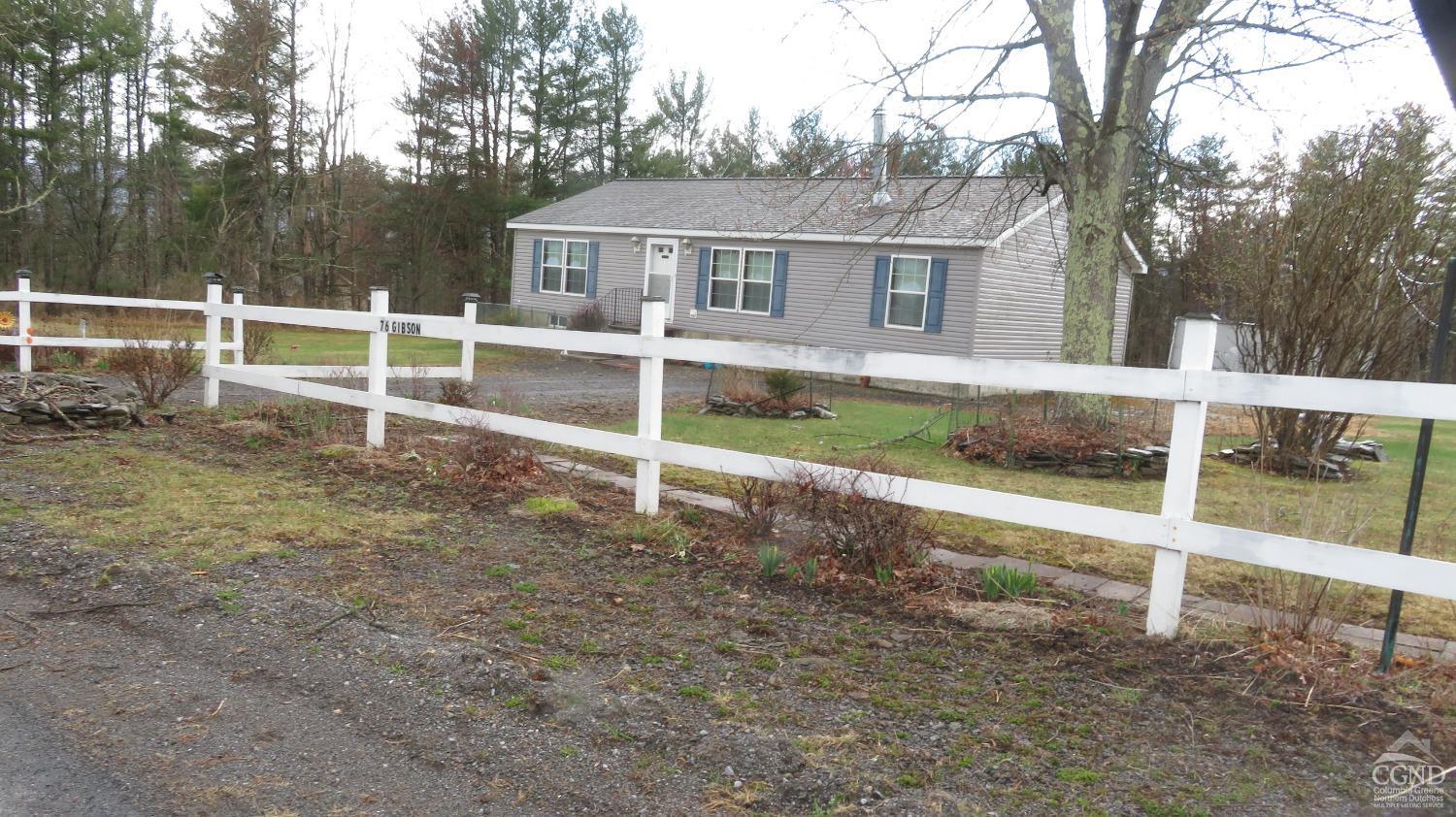 76 Gibson  Road Rd, Durham, New York - 3 Bedrooms  
2 Bathrooms  
5 Rooms - 