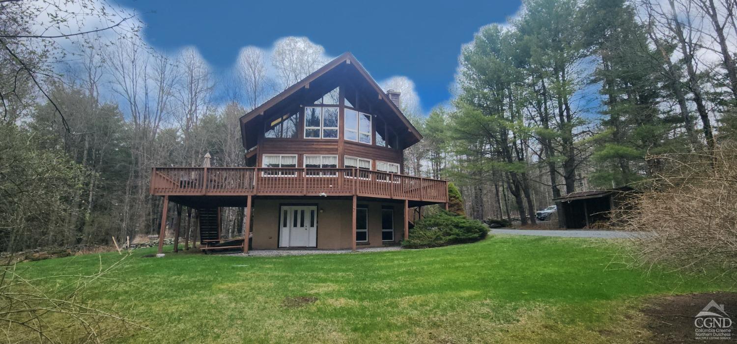 10 White Tail Court, Jewett, New York - 6 Bedrooms  
4 Bathrooms - 